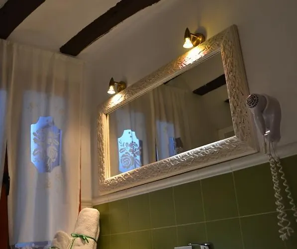 Hotel Rural La Aldea Encantada 3*